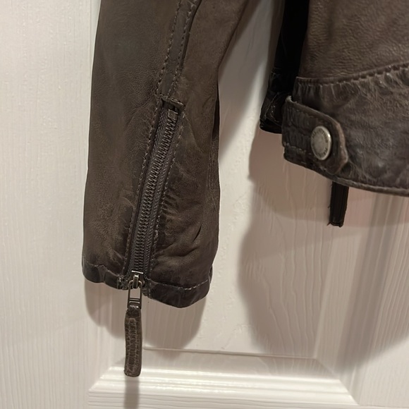 Mauritius leather jacket - Picture 5 of 6